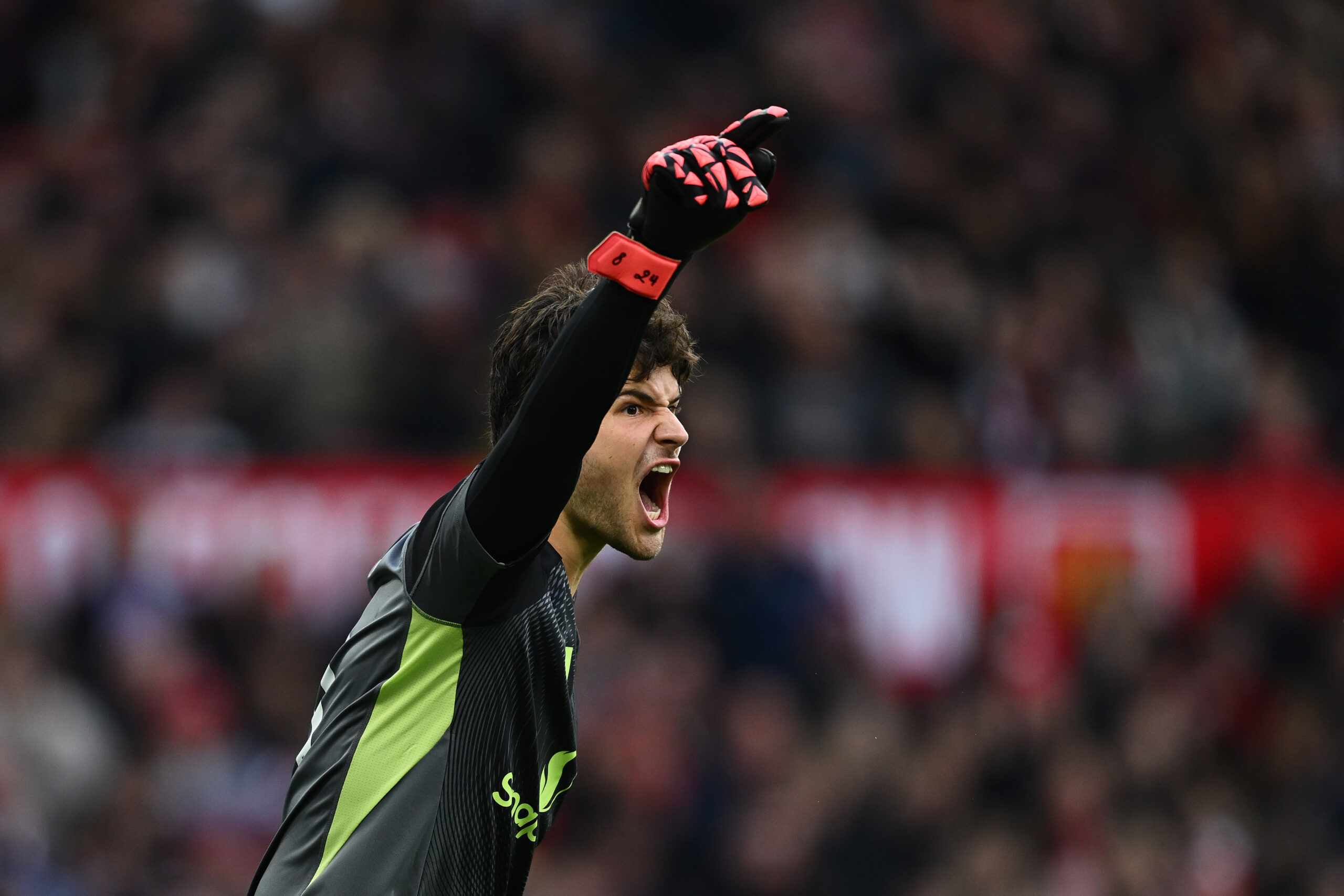 Senne Lammens Thi Đấu Tỏa Sáng, Nhận Danh Hiệu Cầu Thủ Xuất Sắc Nhất Trận MU VS Everton